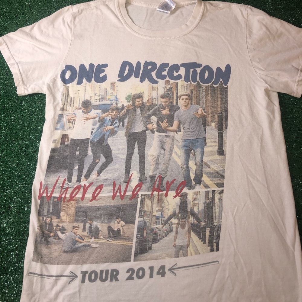 One Direction Tour 2014 Tee Sz Medium Women’s